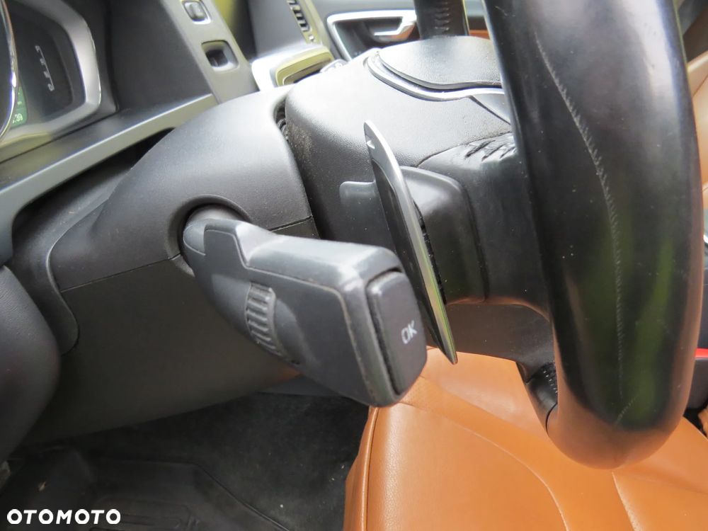 VOLVO V60 I LIFT LAKIER 492-46 2.0 D4 D4204T14 NA CZĘŚCI - 17