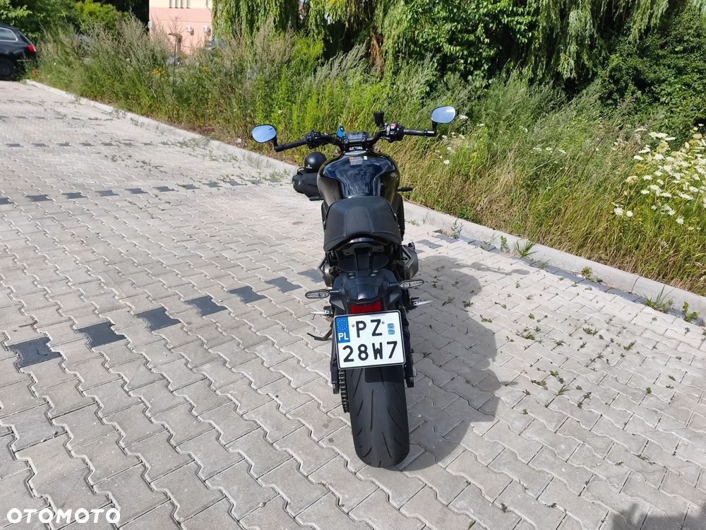 Yamaha XSR - 7