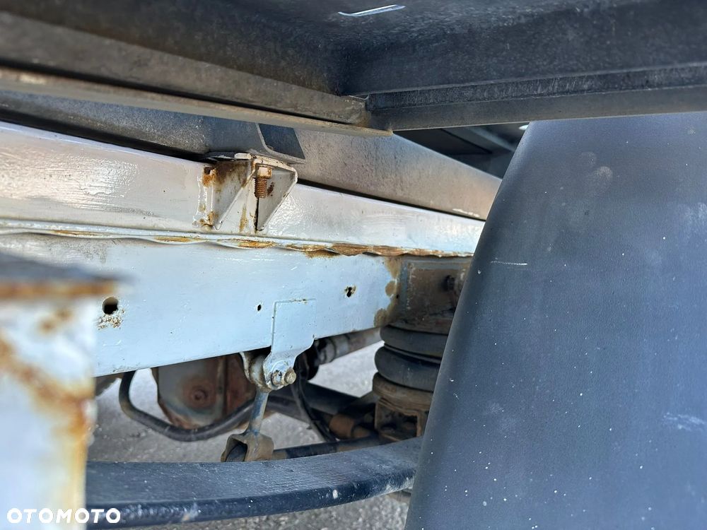 Mercedes-Benz Sprinter - 21