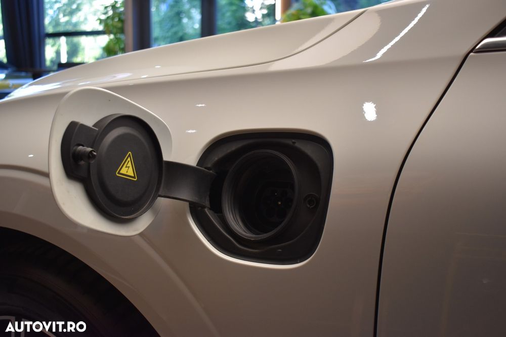 Volvo XC 60 Recharge T8 Twin Engine eAWD Inscription - 34
