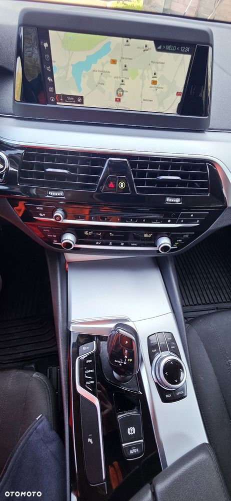 BMW Seria 5 520d M Sport Edition - 25