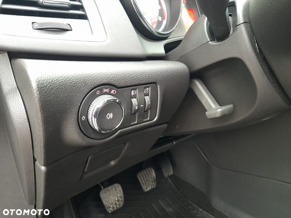 Opel Astra 1.6 Energy EU6 - 21