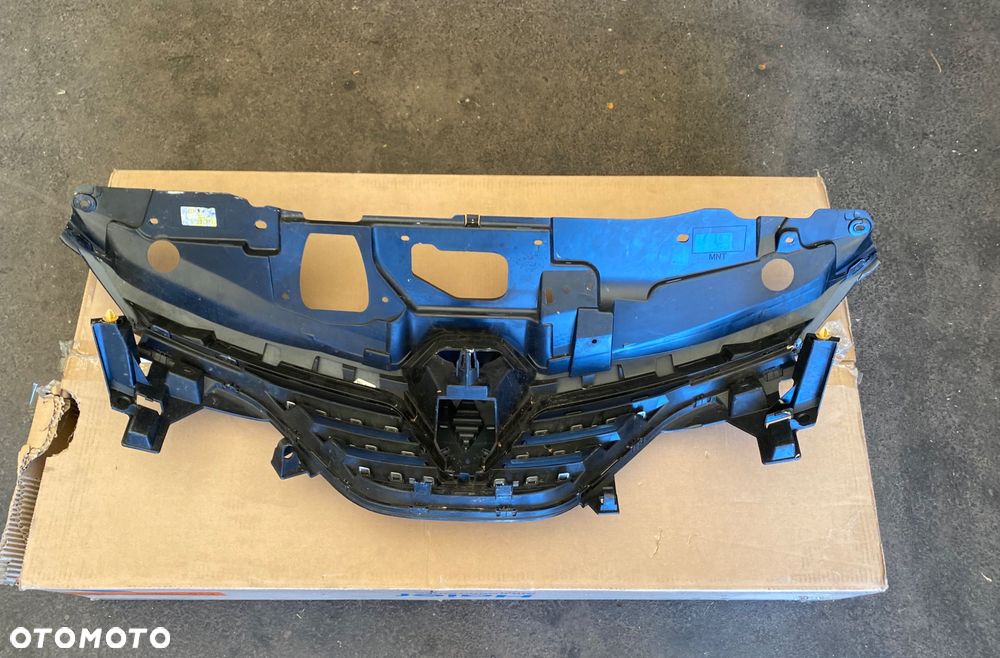 RENAULT CLIO 5 V ATRAPA CHŁODNICY PRZEDNIA GRILL PRZEDNI PRZÓD WZMOCNIENIE GRILLA ATRAPY CHŁODNICY CZASZA CZASZ GRILL ATRAPA MOCOWANIE GRILLA ATRAPY W ZDERZAK PRZEDNI ZDERZAKA 622567196R 622561539R - 6