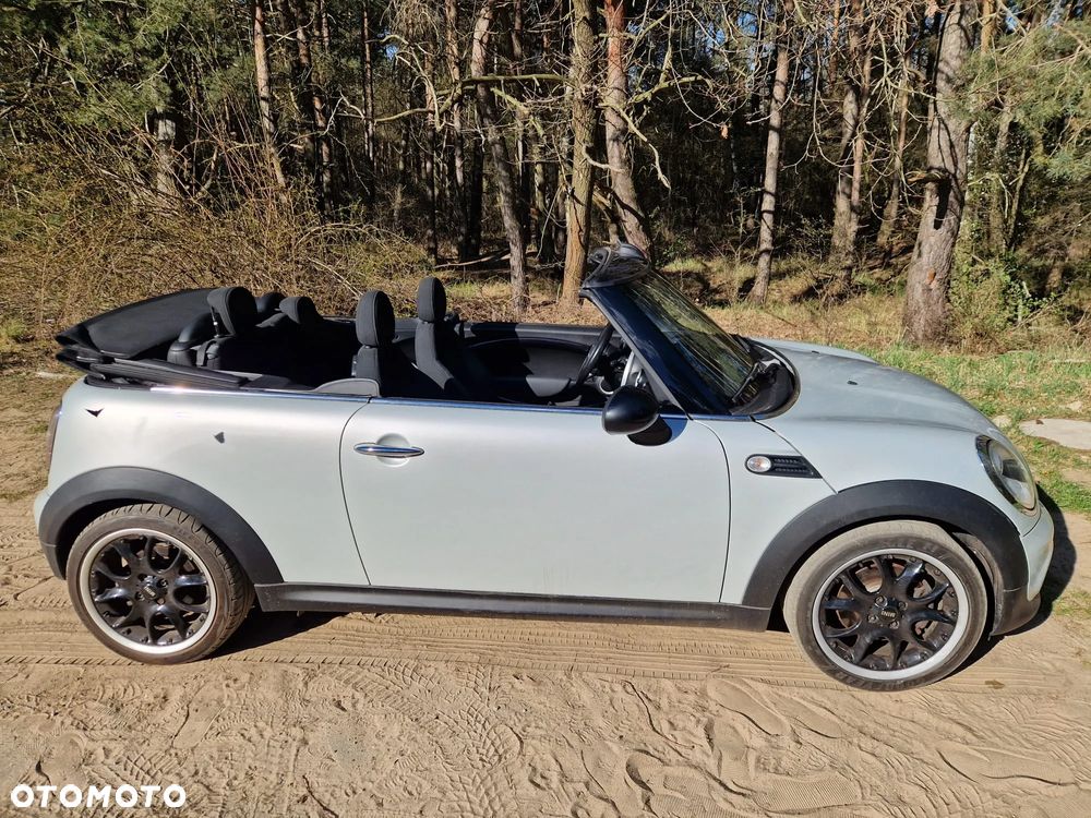 MINI Cooper D Cabrio - 17