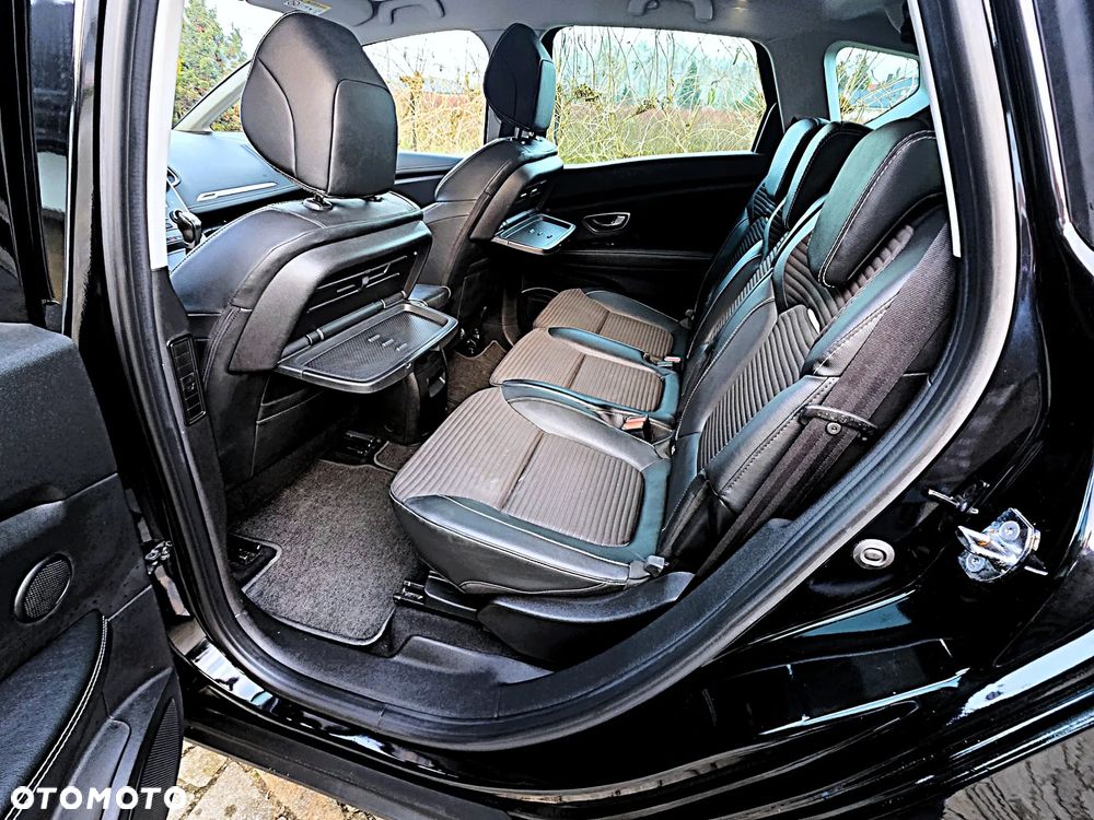 Renault Scenic BLUE dCi 120 EDC BOSE EDITION - 21