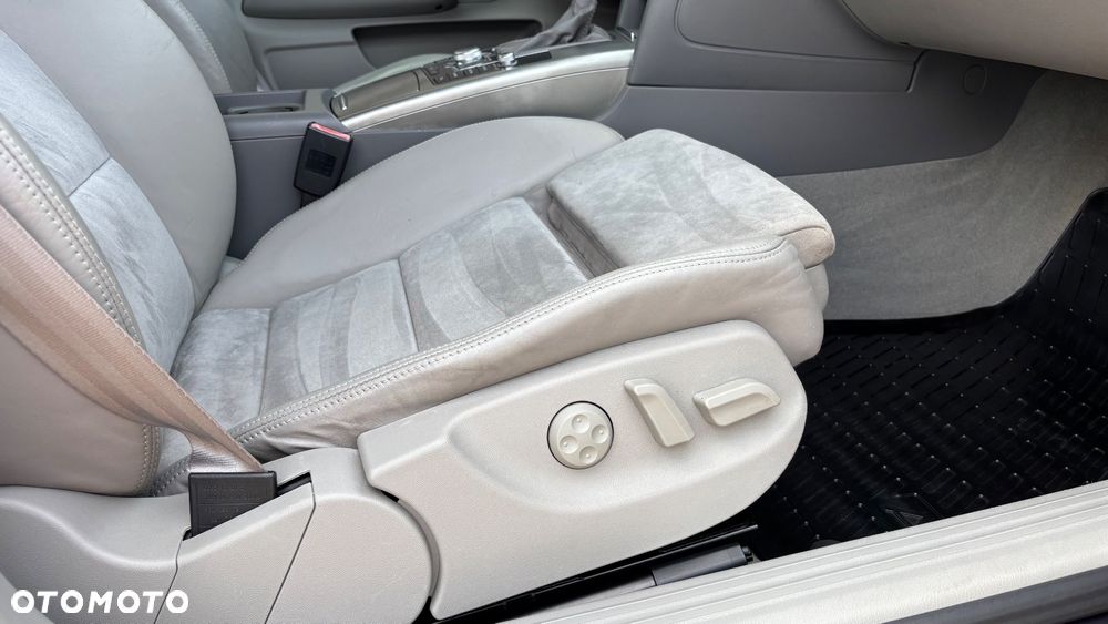 Audi A6 Limousine 2.8 FSI Quattro Tiptronic - 17