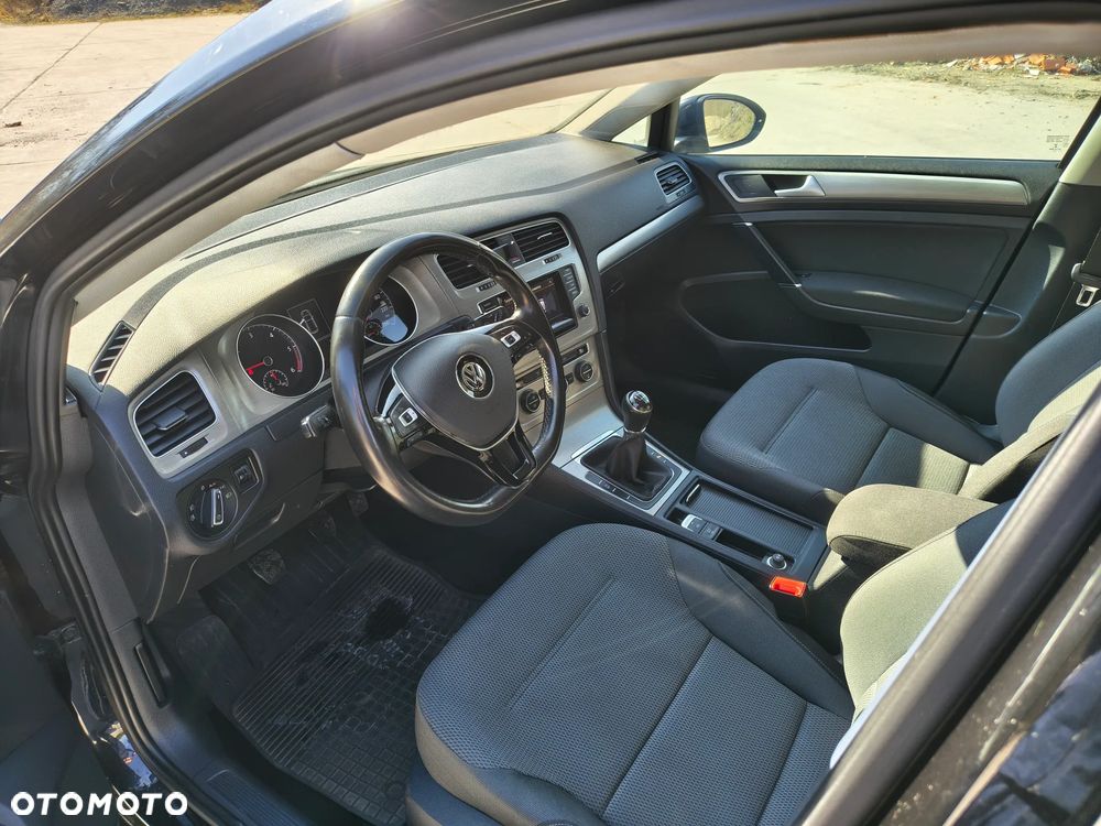 Volkswagen Golf 1.6 TDI Comfortline - 11