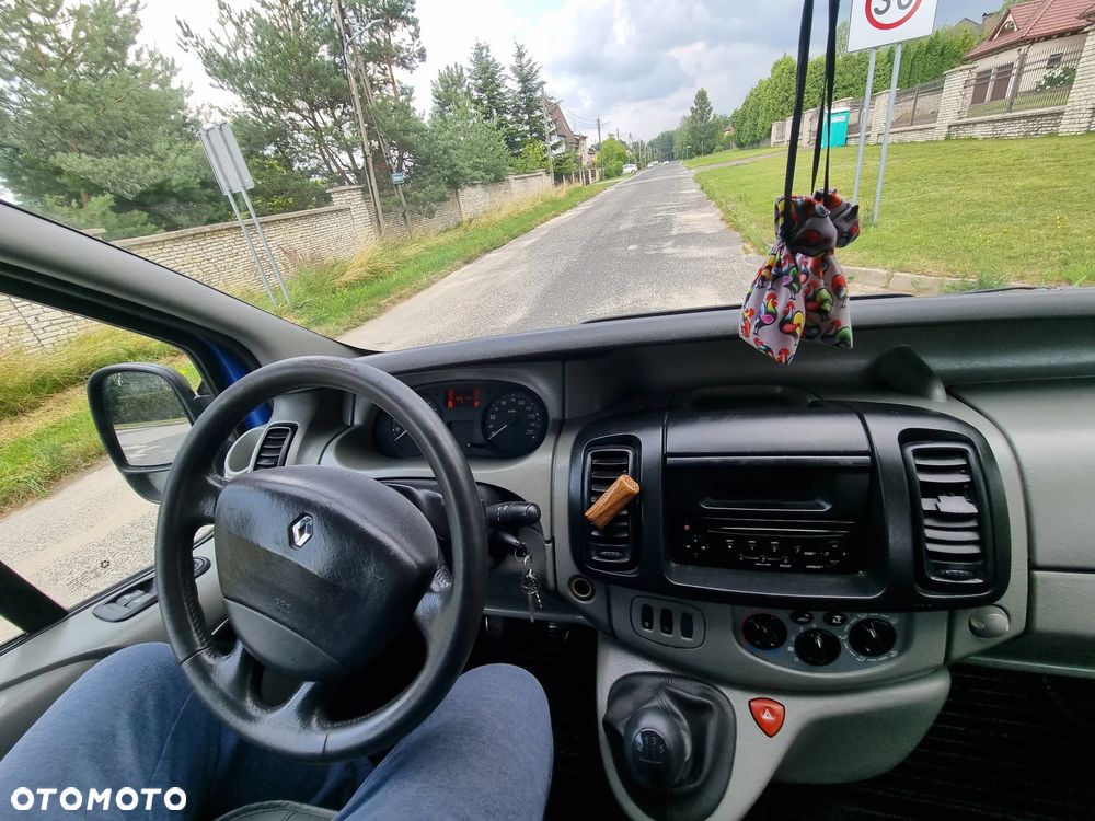Renault Trafic - 26