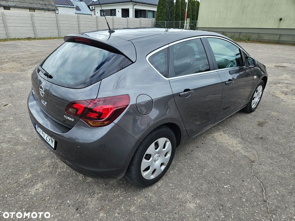 Opel Astra 1.4 Turbo - 4