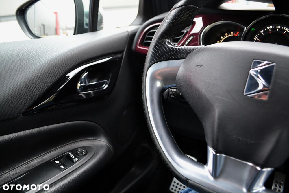 Citroën DS3 THP 155 SportChic - 23