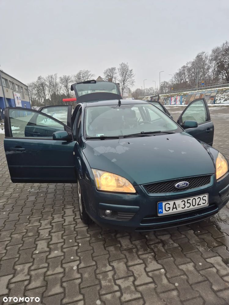 Ford Focus 1.6 TDCi Ambiente DPF - 4