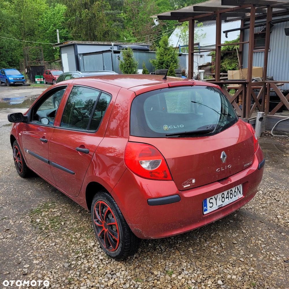 Renault Clio - 3