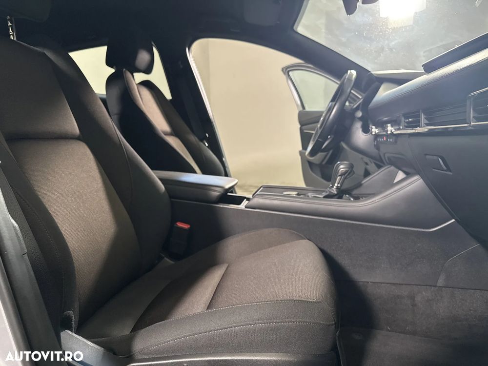 Mazda 3 - 12