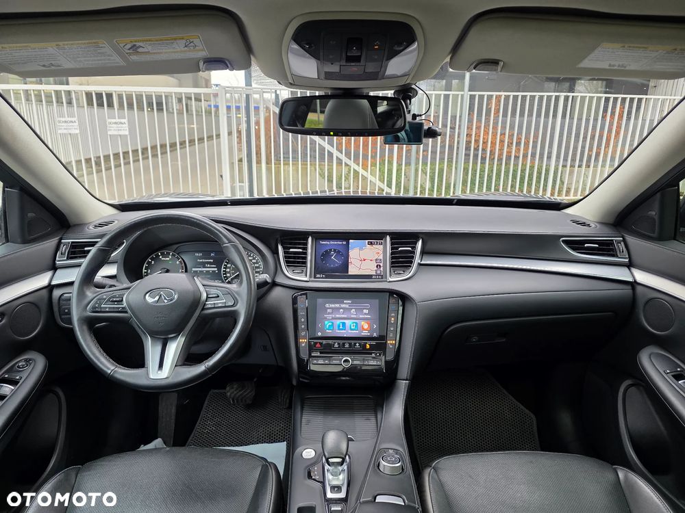 Infiniti QX50 - 11