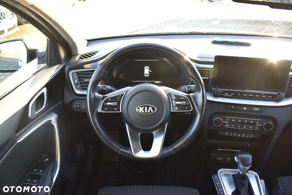 Kia Ceed 1.6 GDI PHEV L DCT - 22