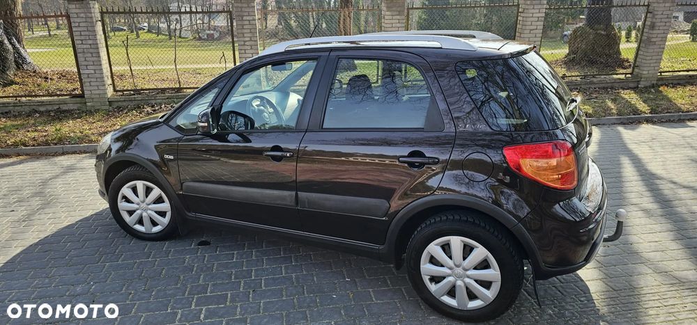 Suzuki SX4 Classic 2.0 DDiS 4x4 Style - 8