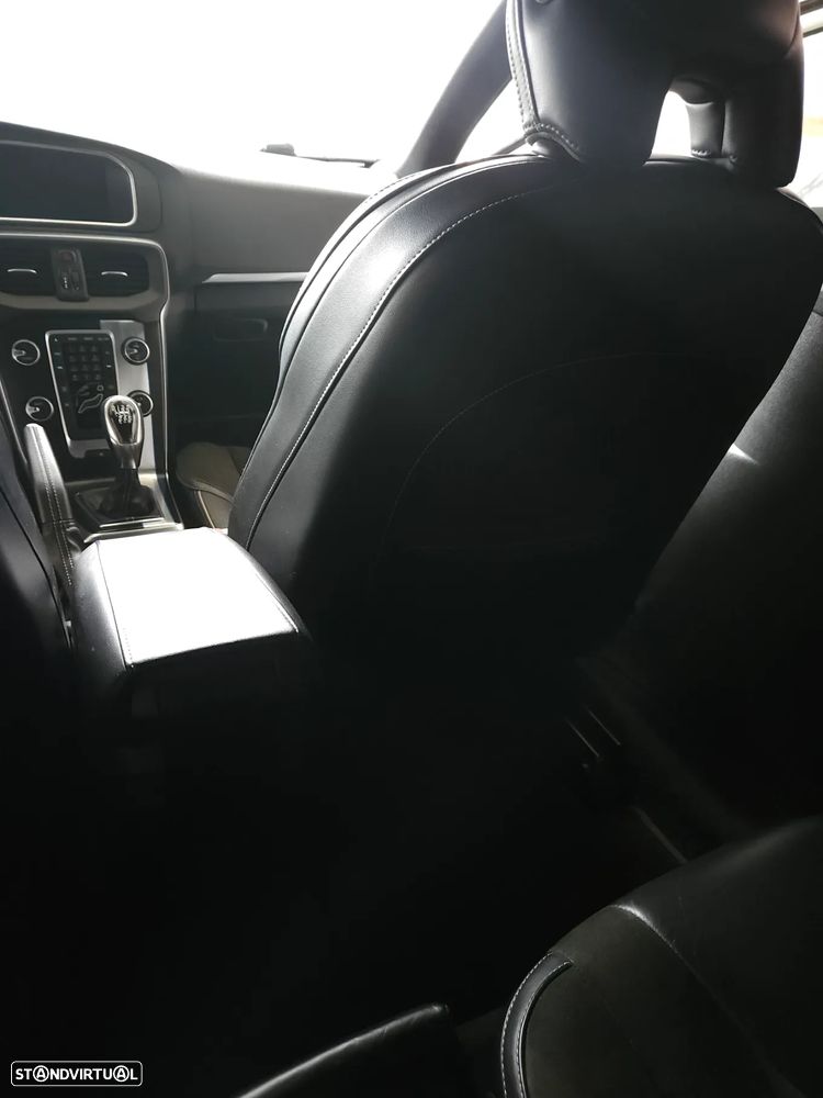 Volvo V40 1.6 D2 R-Design - 20