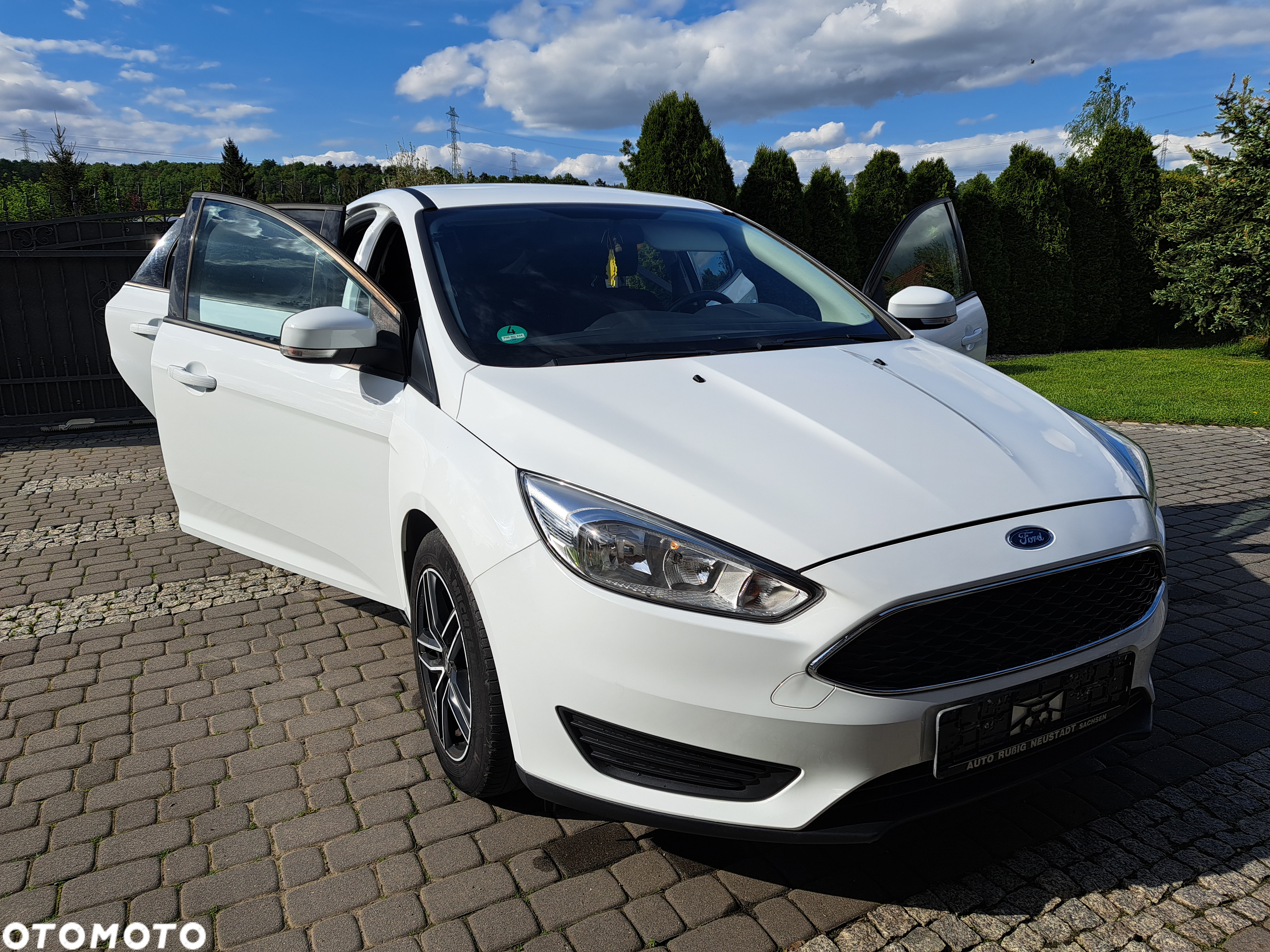 Ford Focus 1.0 EcoBoost Trend - 22