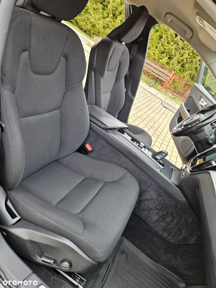 Volvo V60 D4 Momentum Pro - 29
