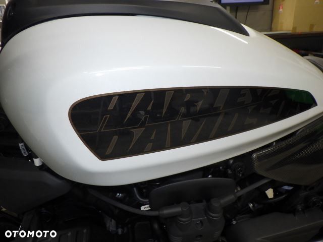 Harley-Davidson Sportster - 18