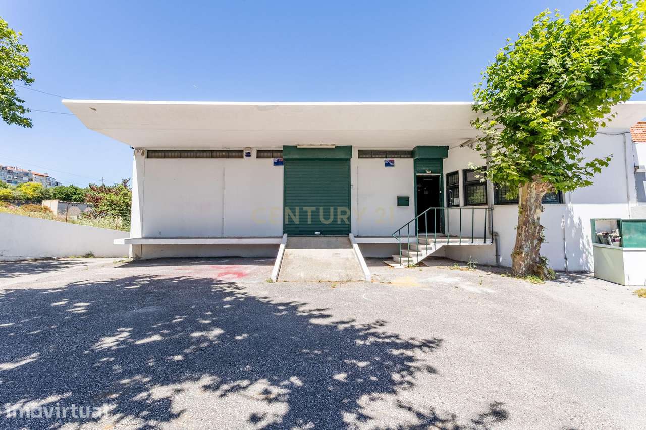 Armazém em Santa Iria de Azoia, Loures - 450m² por 3800€ - Grande imagem: 2/17