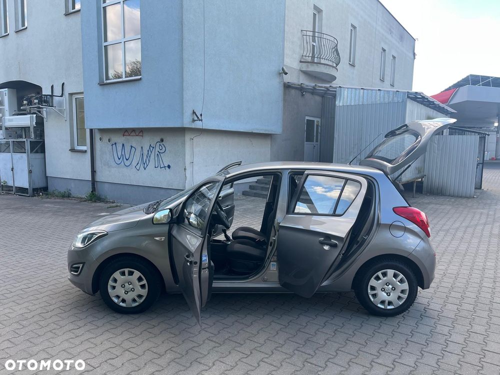 Hyundai i20 1.25 Comfort - 14