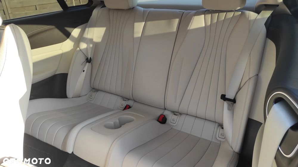 Mercedes-Benz Klasa E 220 d 9G-TRONIC - 15