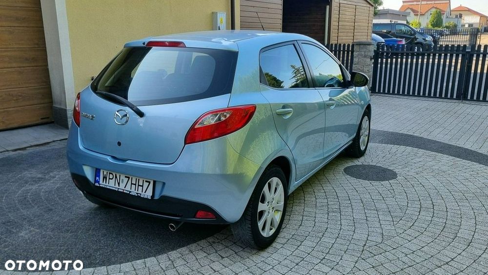 Mazda 2 - 6
