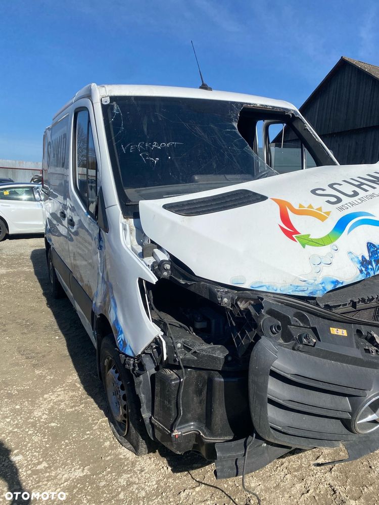Mercedes-Benz Sprinter - 21