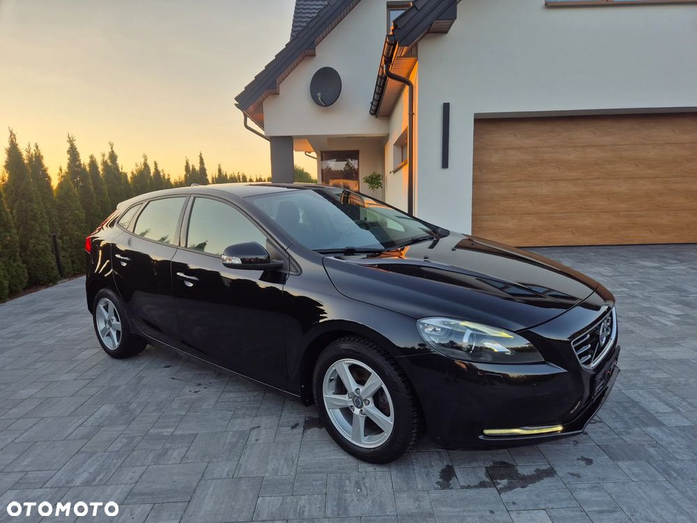 Volvo V40 T2 Kinetic - 29