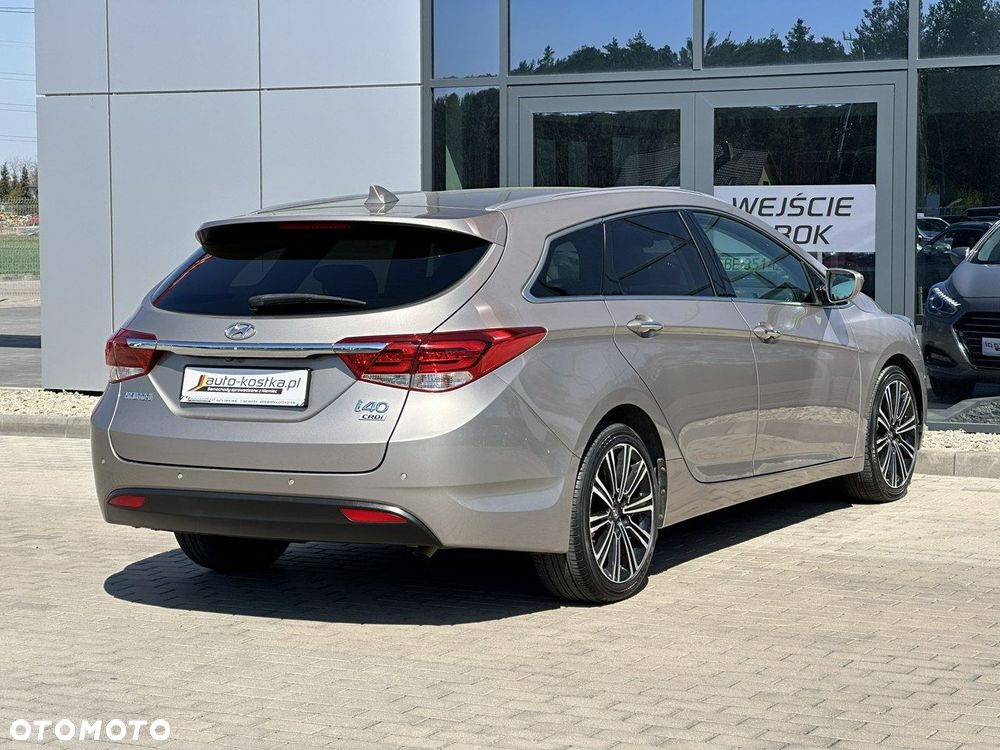 Hyundai i40 Kombi 1.7 CRDi DCT Premium - 8