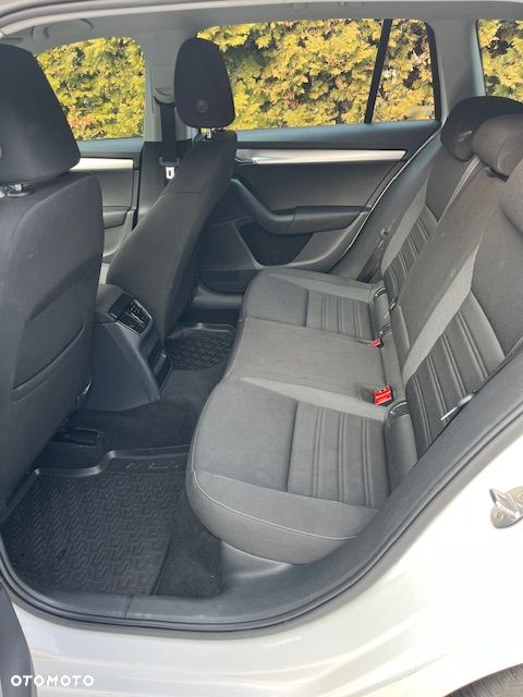 Skoda Octavia 2.0 TDI Ambition DSG EU6 - 8