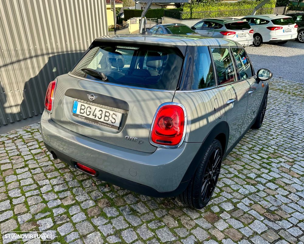 MINI 5 Portas One D - 15