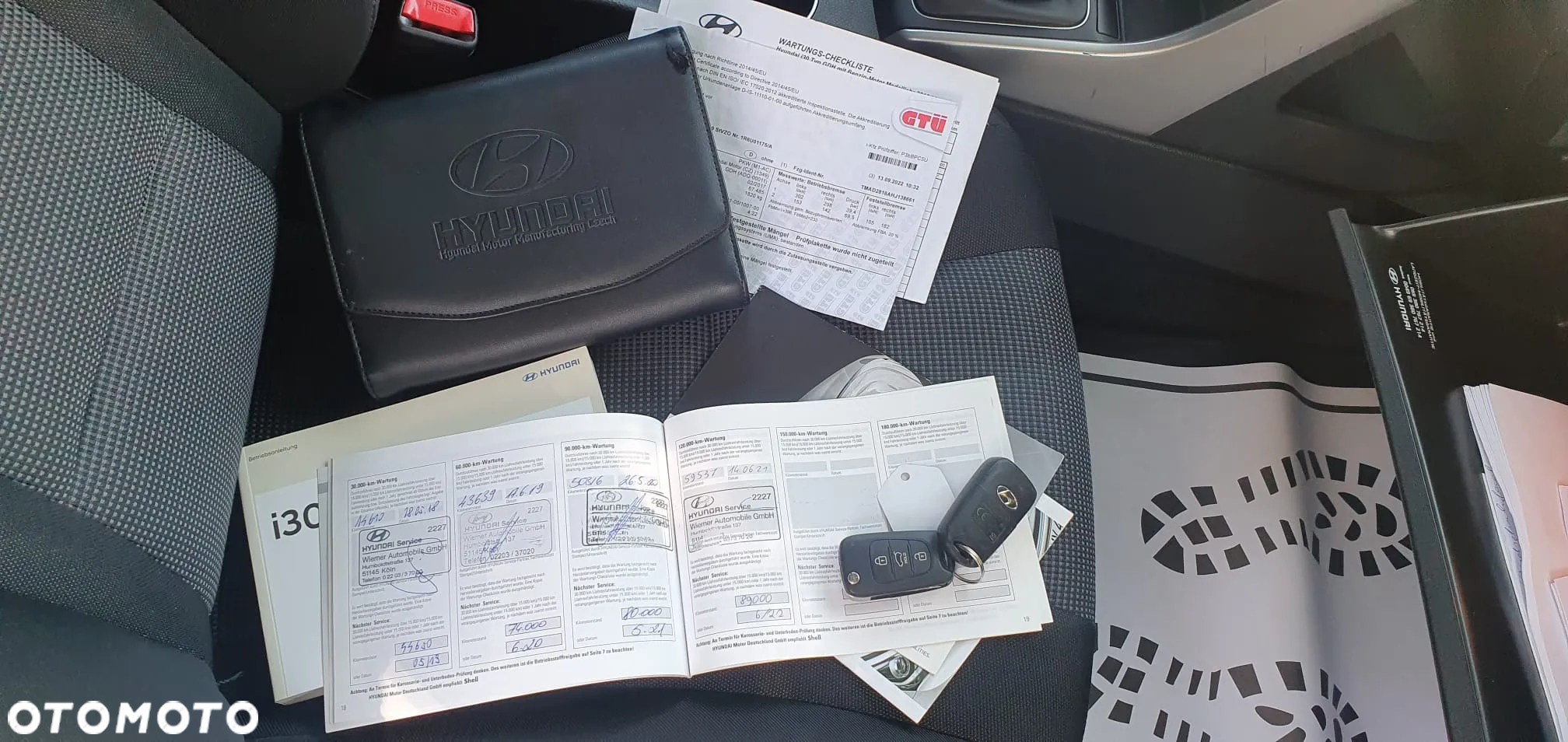 Hyundai i30 1.4 Trend - 12