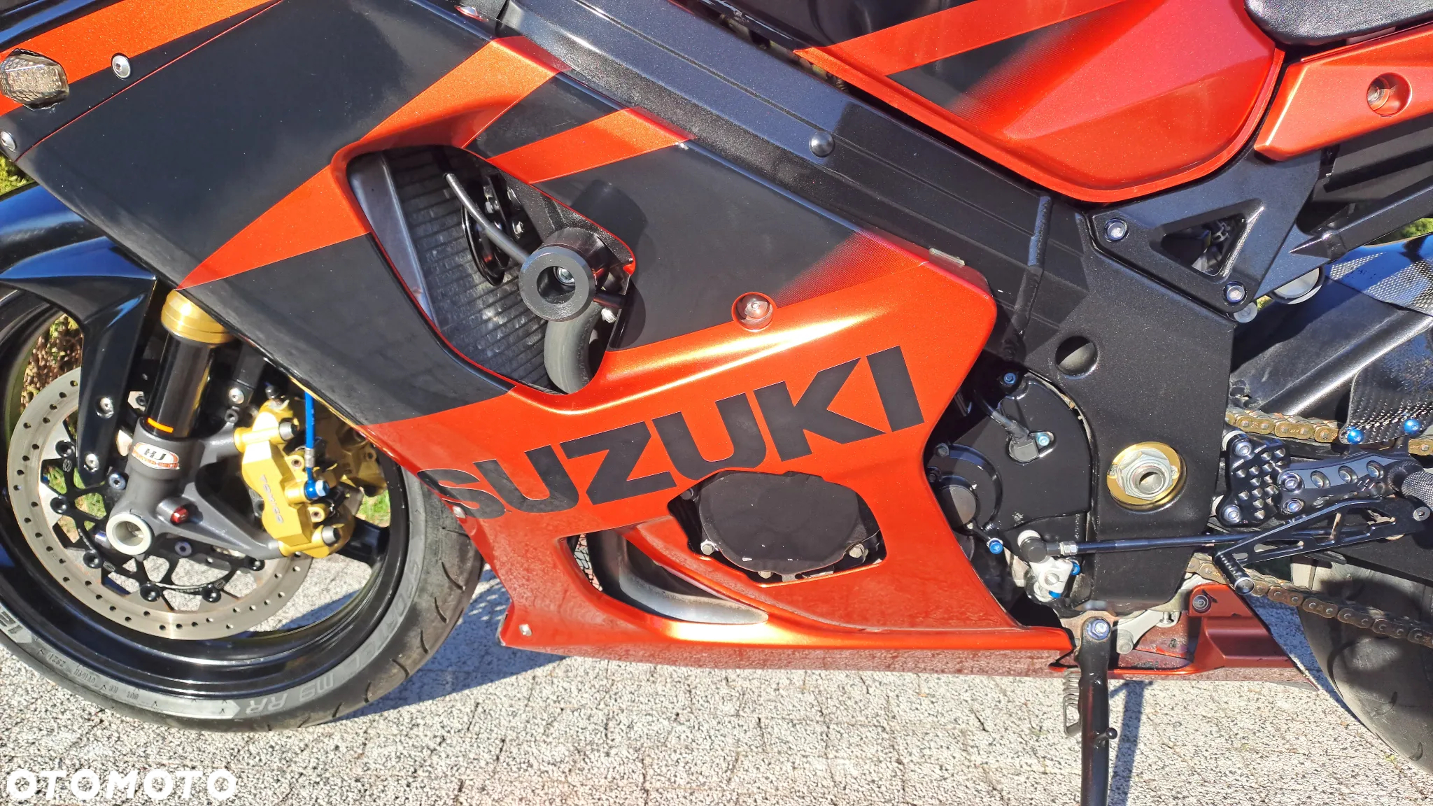 Suzuki GSX-R - 24