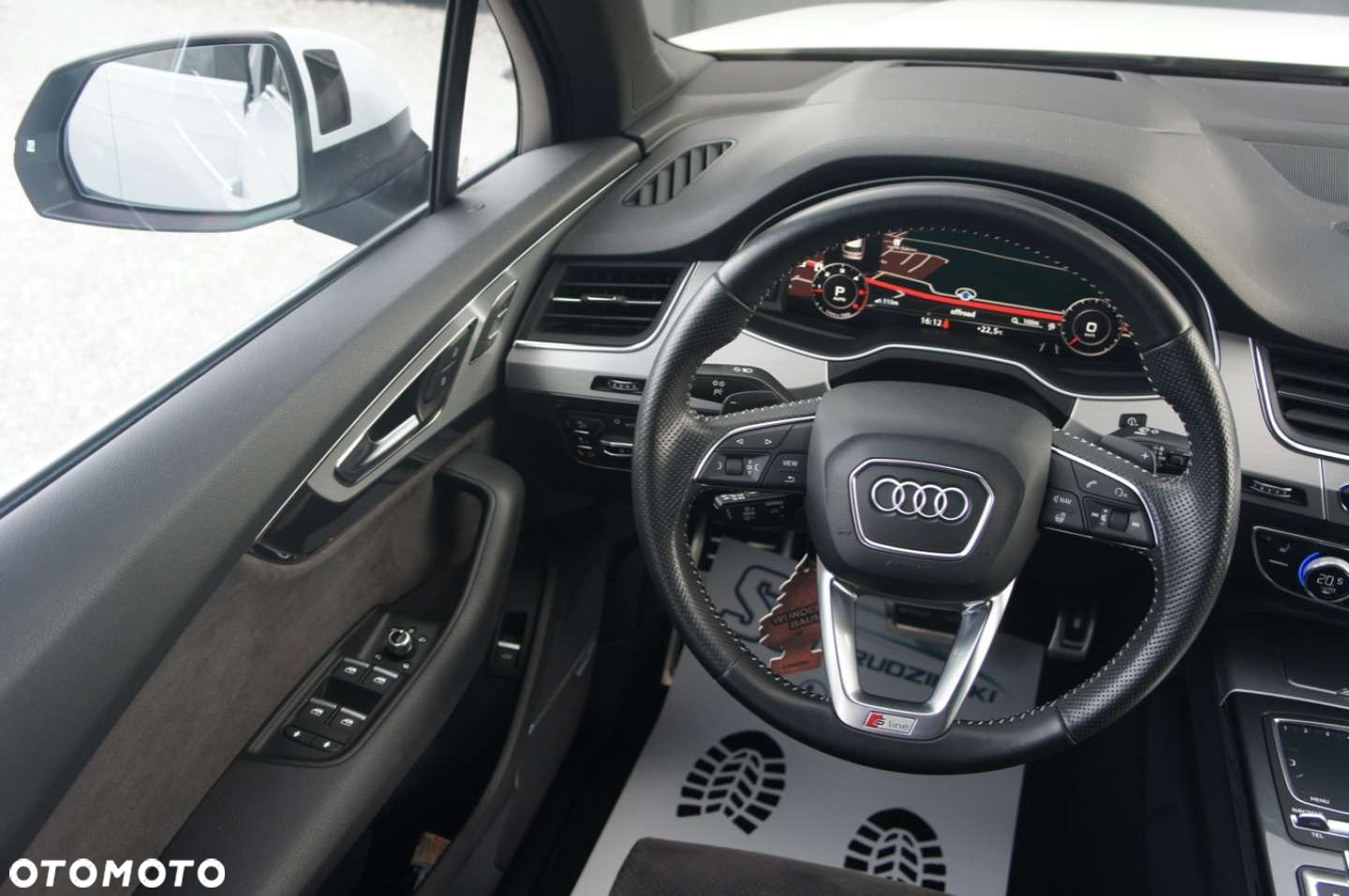 Audi Q7 - 10