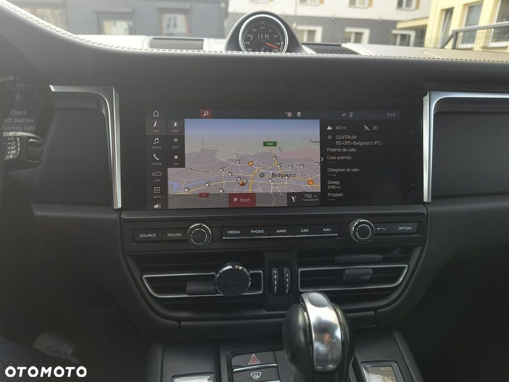 Porsche Macan - 21