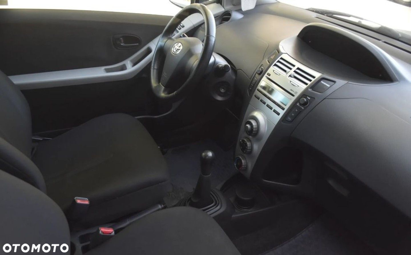 Toyota Yaris 1.4 D-4D Luna - 8