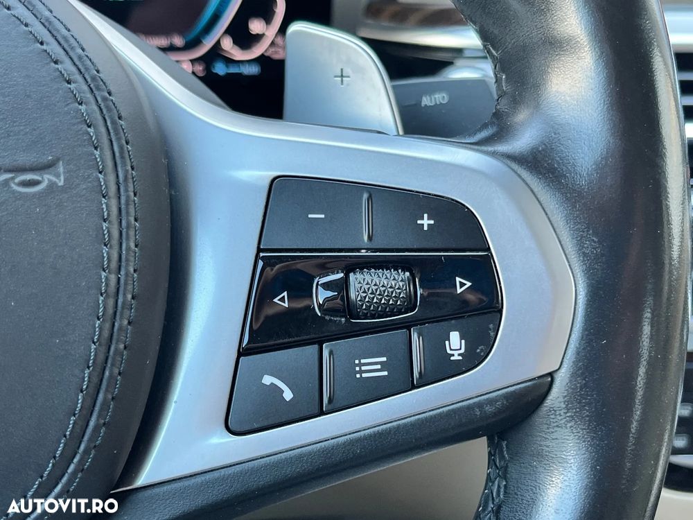 BMW Seria 5 530e xDrive AT PHEV - 17