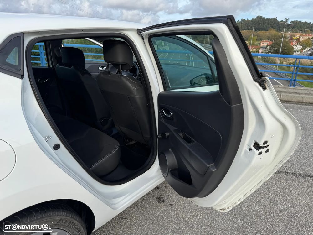 Renault Clio 1.5 dCi Comfort - 19