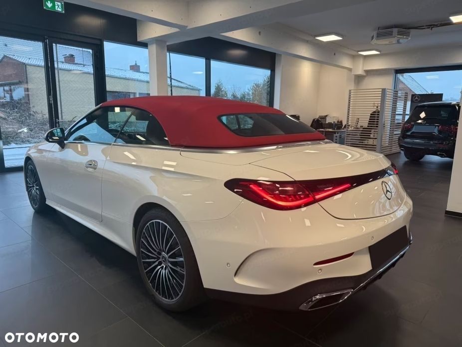 Mercedes-Benz CLE 300 mHEV 4-Matic AMG Line - 4