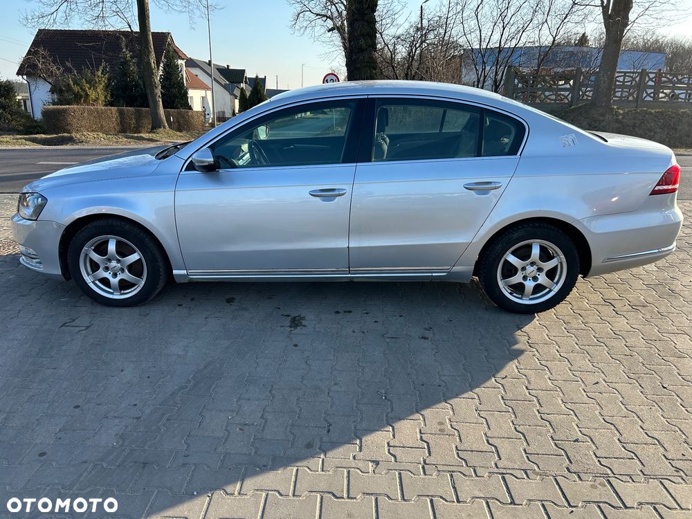 Volkswagen Passat - 36