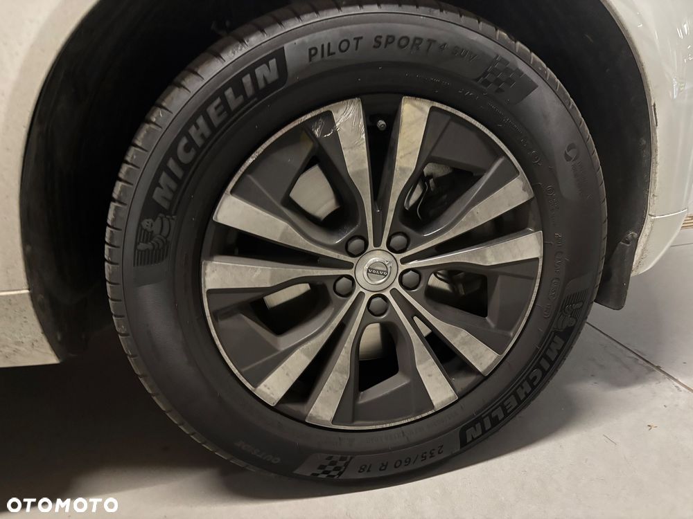 Volvo XC 60 B4 B Geartronic Momentum - 5