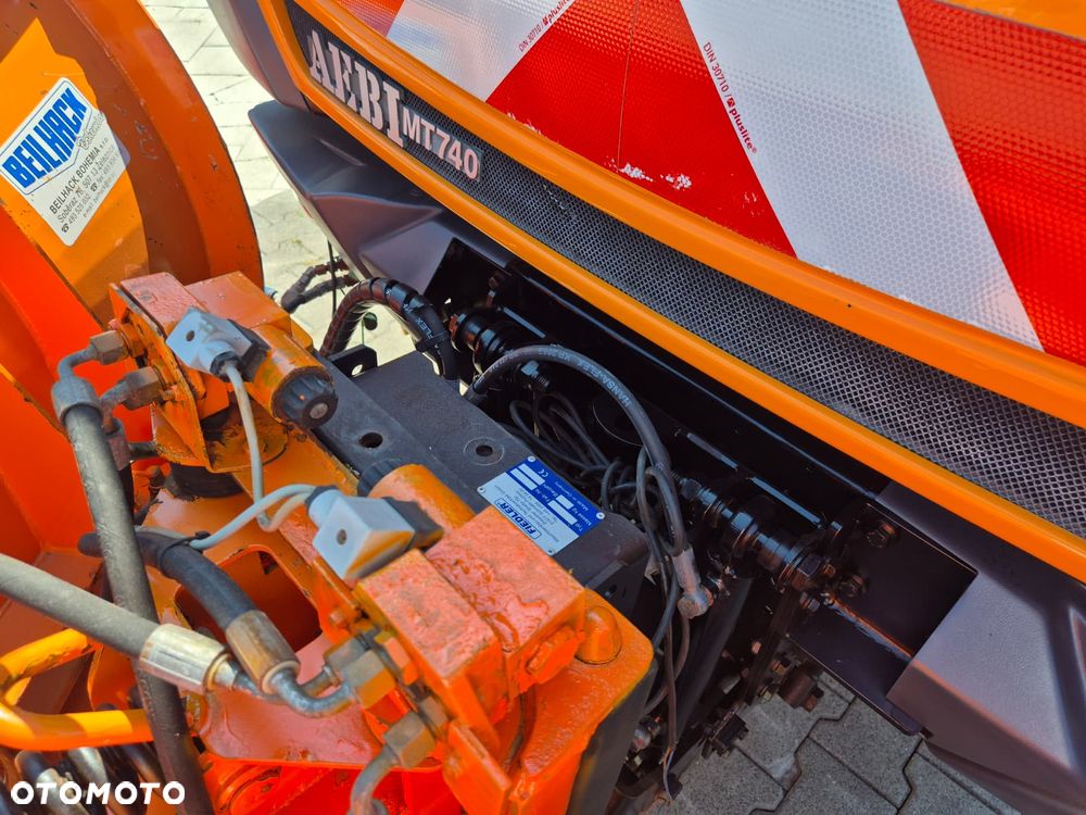 Inny AEBI MT740-S / 4X4 / POJAZD KOMUNALNY / PŁUG BUCHER / SOLARKA / PIASKARKA / HAKOWIEC / POJAZD SPECJALNY / SERWISOWANY / BEZWYPADKOWY / ODŚNIEŻANIE DRÓG / EURO 6 - 34