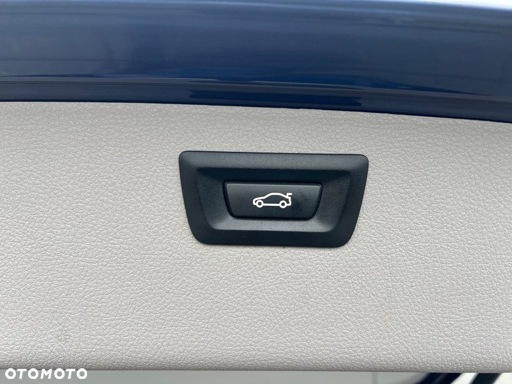 BMW Seria 3 318i Edition Luxury Line Purity - 23