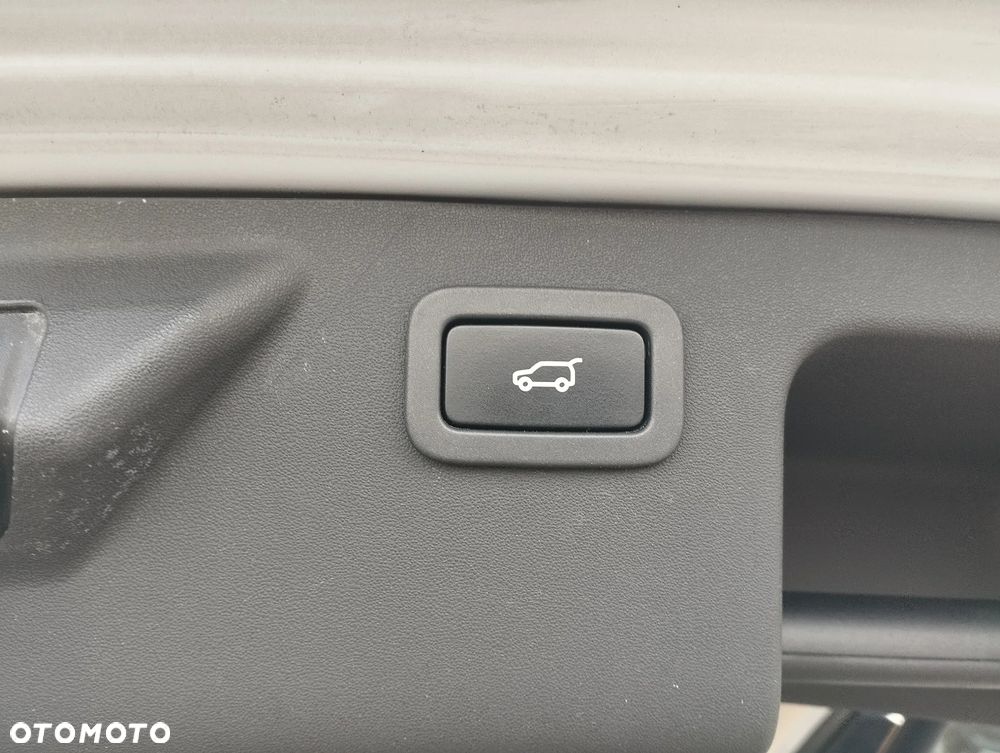 Land Rover Discovery Sport 2.0 Si4 HSE - 19