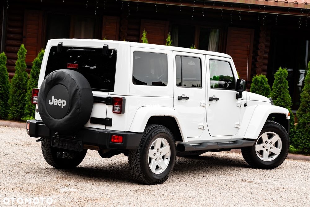 Jeep Wrangler Unlimited 3.6 Automatik Sahara - 12