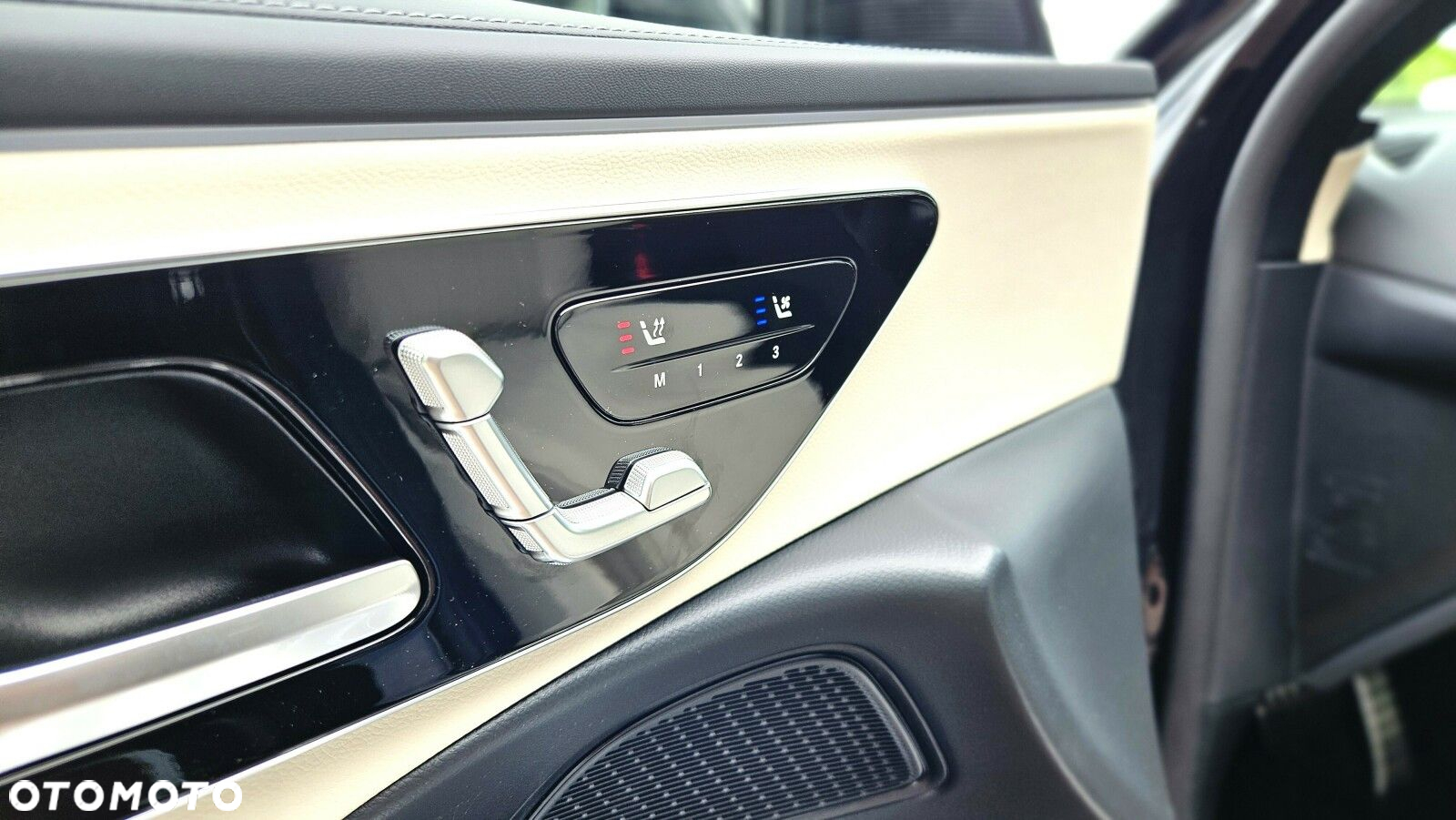 Mercedes-Benz Klasa E - 12