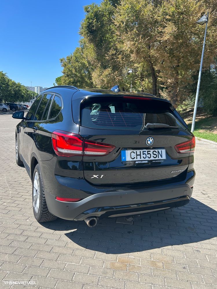 BMW X1 25 e xDrive — fotografia 5