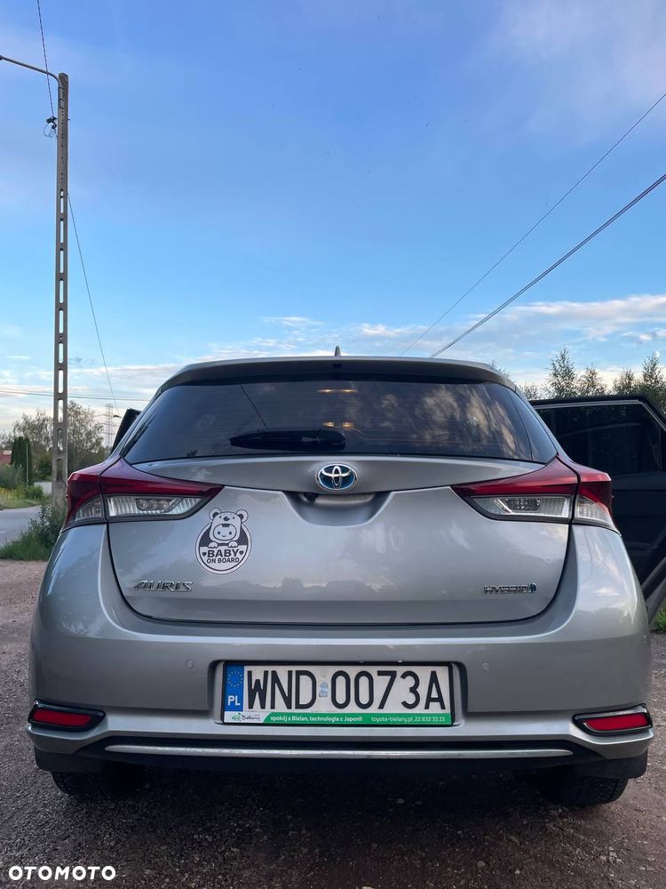Toyota Auris Hybrid 135 Premium - 3